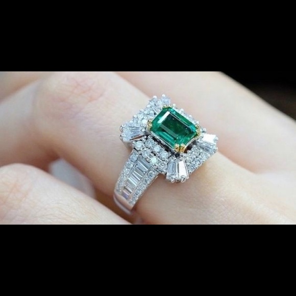 Ring - Picture 1 of 1